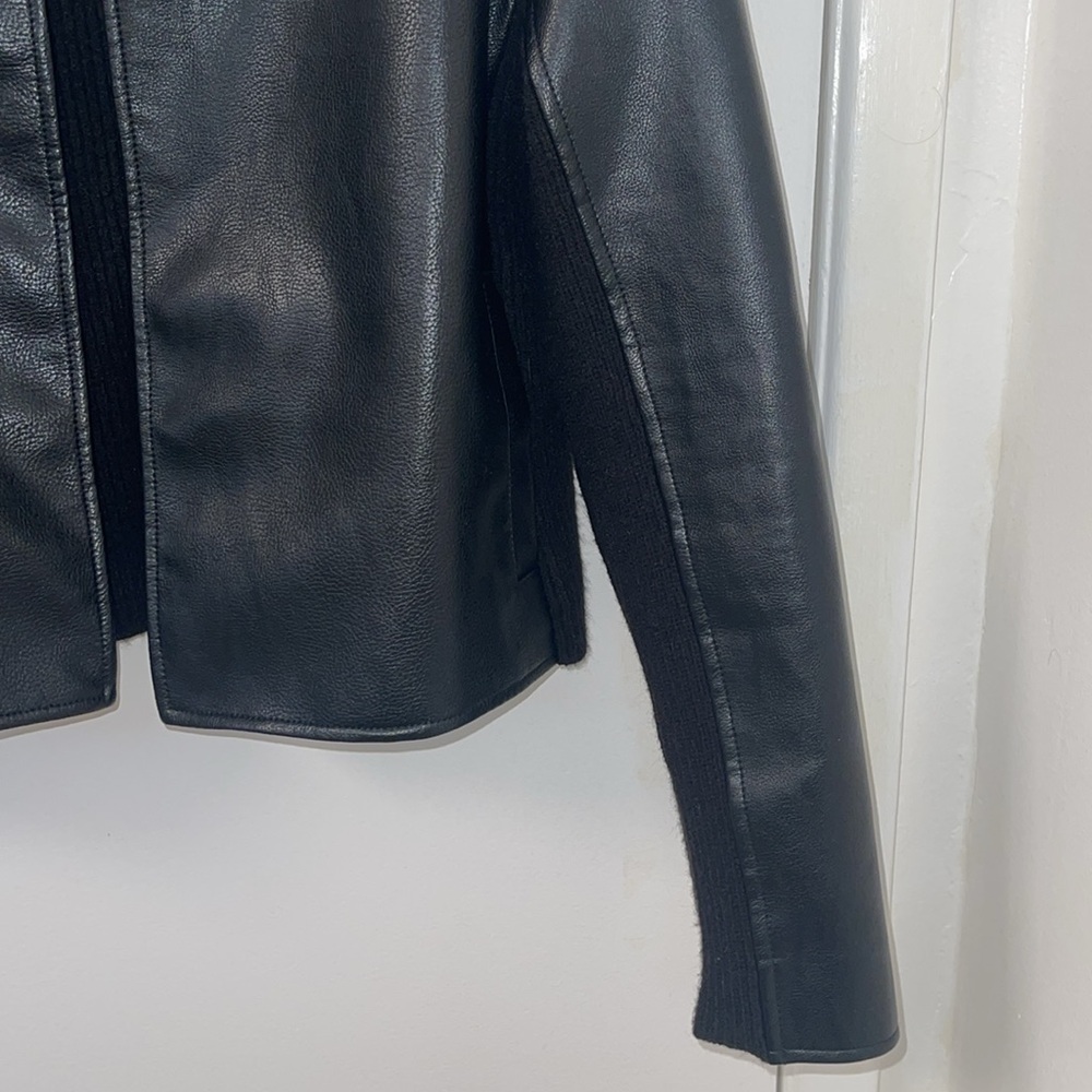 NWOT Ann Taylor Faux Leather Ribbed Black Women’s Cardigan Blazer - Petite Small - Picture 3 of 5